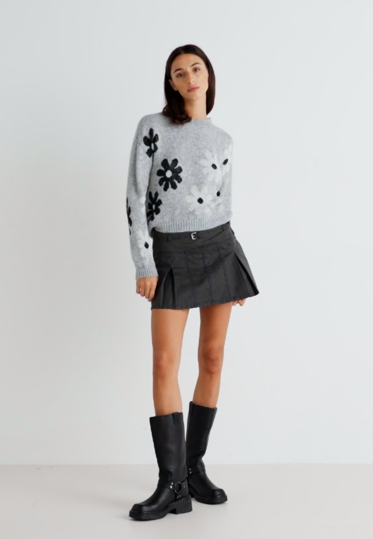 Margot | Women's Knit Jumper, Light Grey Melange Round Neck Autumn Winter