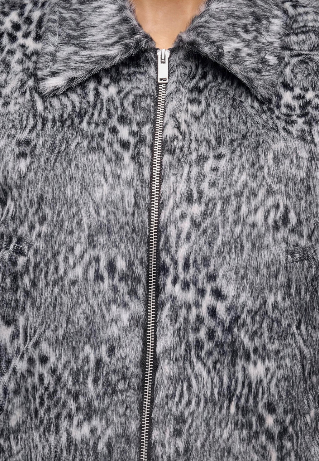 Coco | Women's Faux Fur Animal Print Jacket Turn Down Collar Zip Front Casual Winter