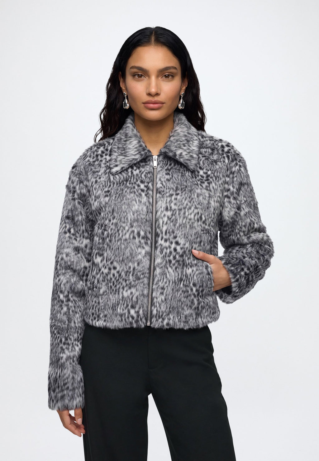 Coco | Women's Faux Fur Animal Print Jacket Turn Down Collar Zip Front Casual Winter