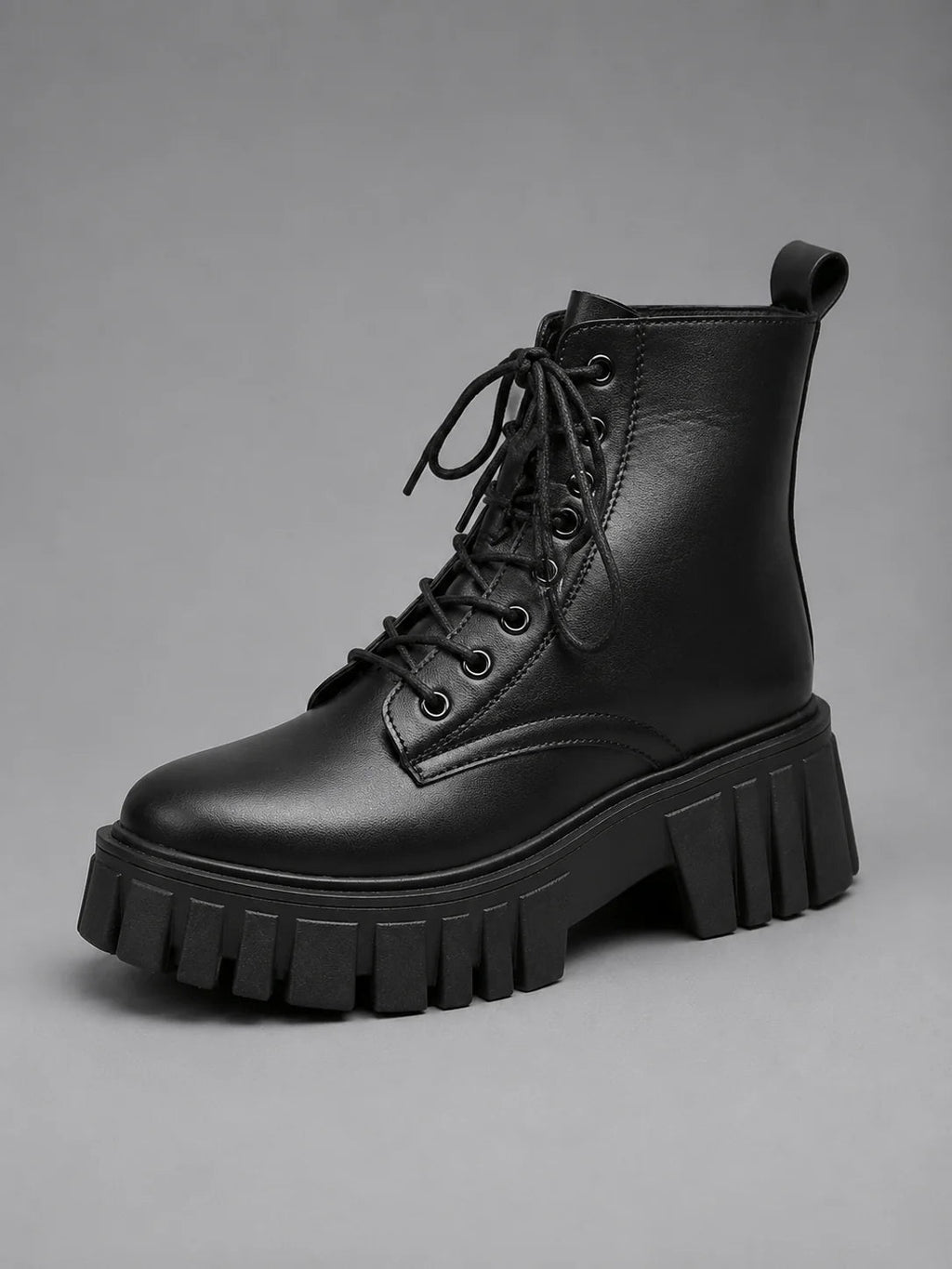 Leona | Women's Chunky Combat Boots Lace Up Platform Ankle Statement Autumn Winter